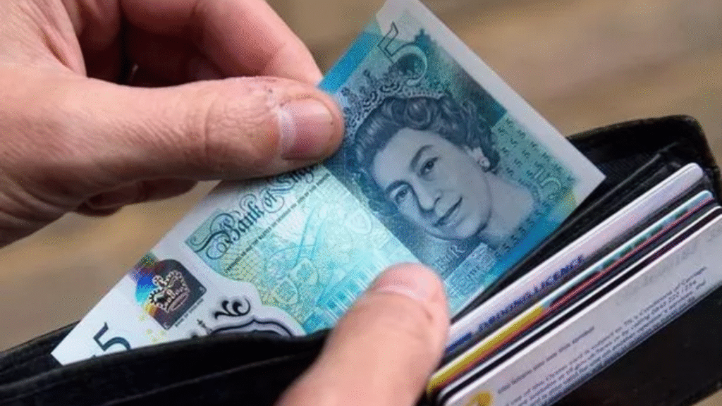 £300 DWP Payment Hits In November 2025 – Check If You're Getting It And When It's Coming